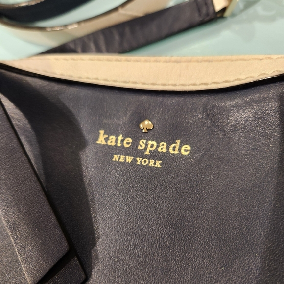 Kate Spade Navy and White Crossbody purse. SO Kate and cute! - Picture 9 of 12